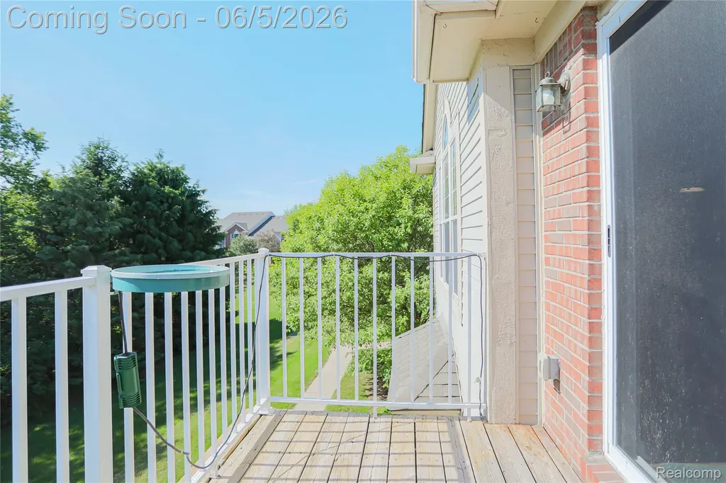 1859 Flagstone Circle Rochester City MI 48307