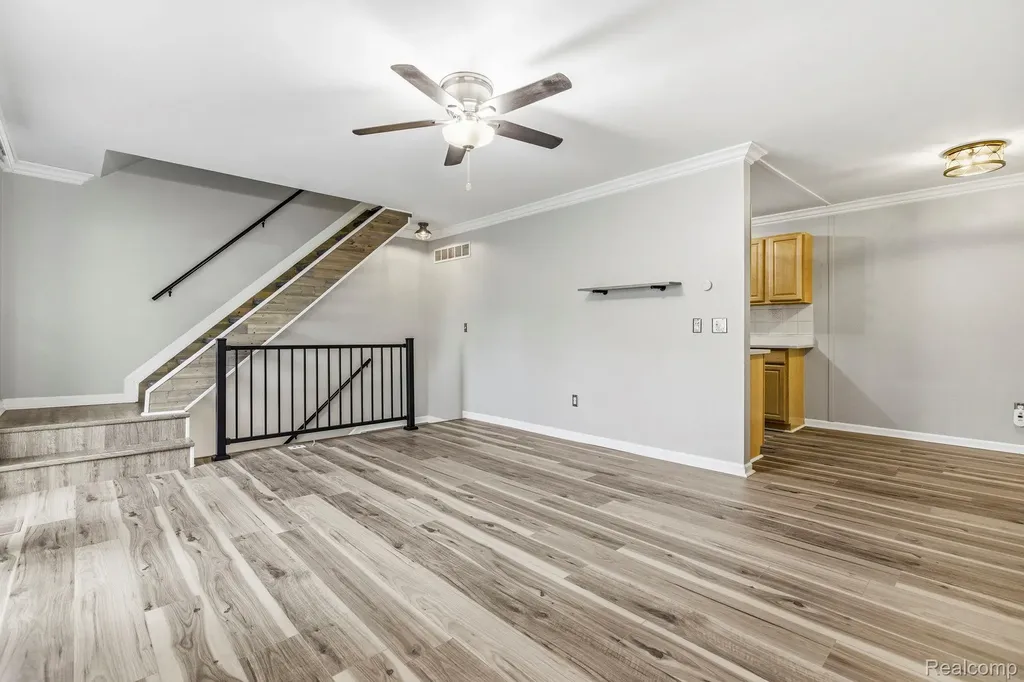33751 Bayview Drive Chesterfield Township MI 48047