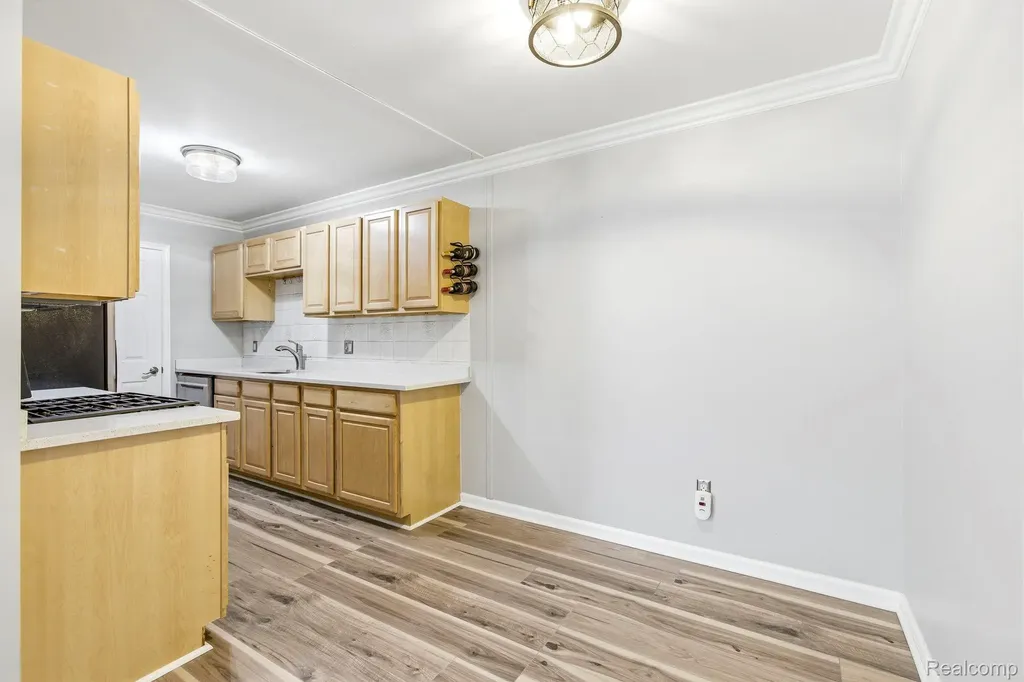 33751 Bayview Drive Chesterfield Township MI 48047