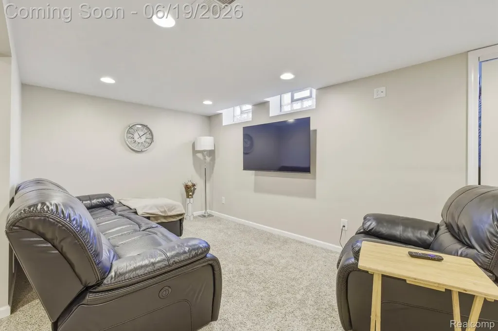 16999 Cristina Court Clinton Charter Township MI 48038