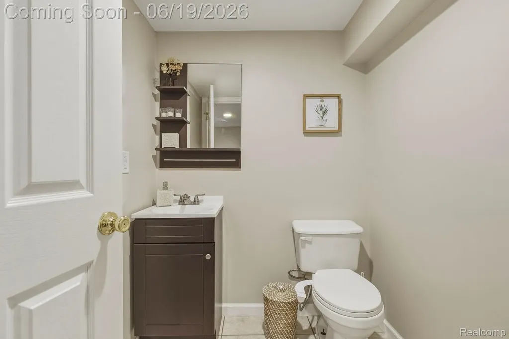 16999 Cristina Court Clinton Charter Township MI 48038