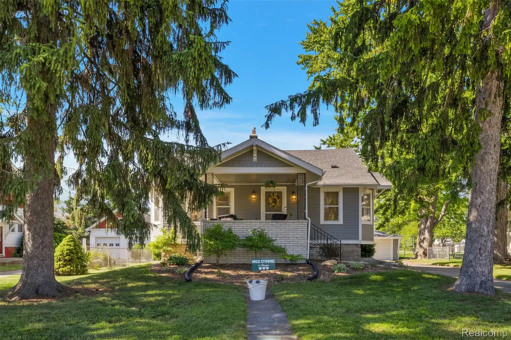 495 Lincoln Avenue Clawson City MI 48017