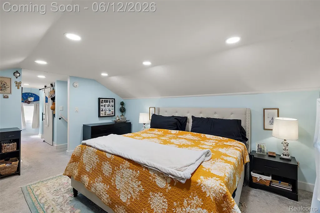 495 Lincoln Avenue Clawson City MI 48017