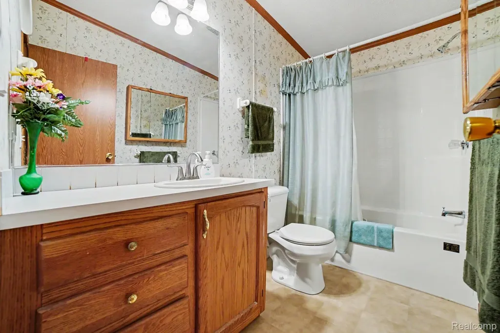 4772 S Bard Road Beaverton Township MI 48612
