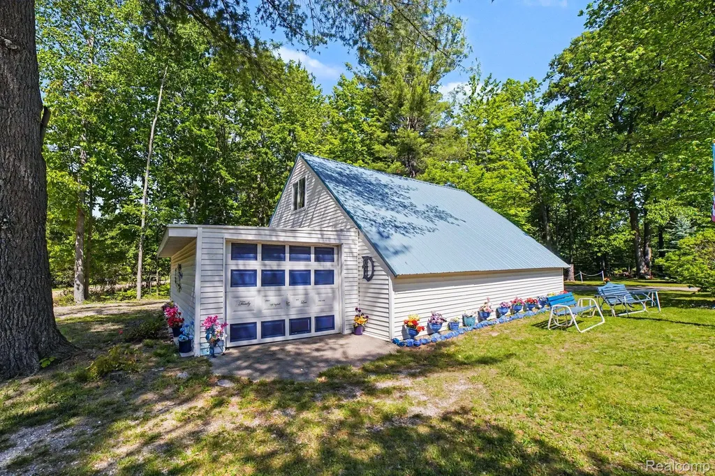 4772 S Bard Road Beaverton Township MI 48612