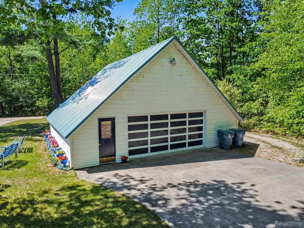 4772 S Bard Road Beaverton Township MI 48612