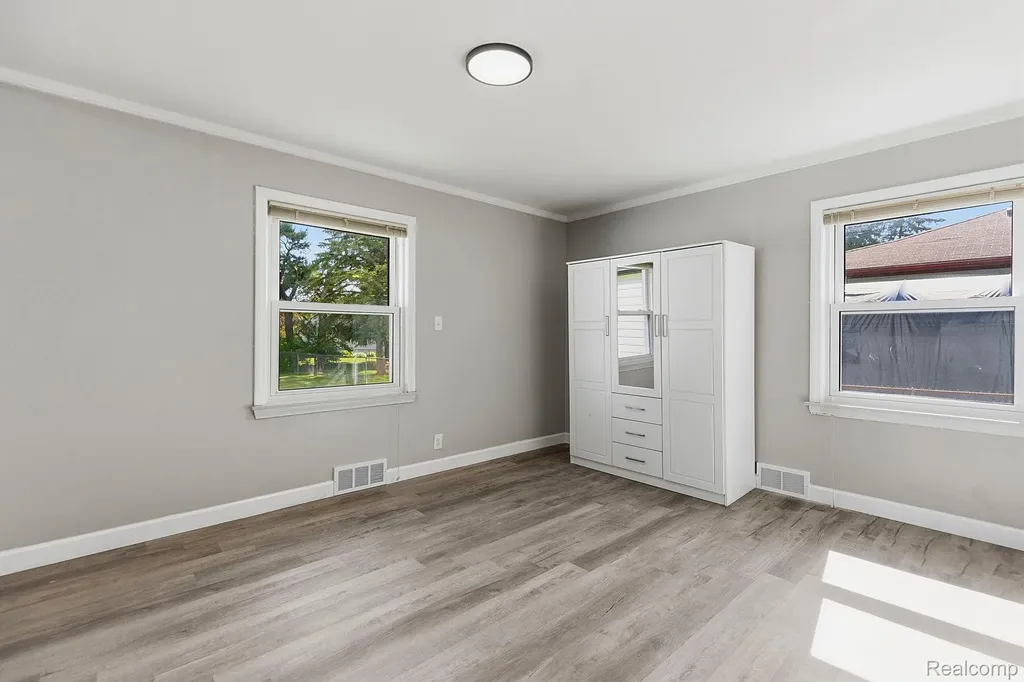 8710 32 Mile Road Washington Township MI 48095