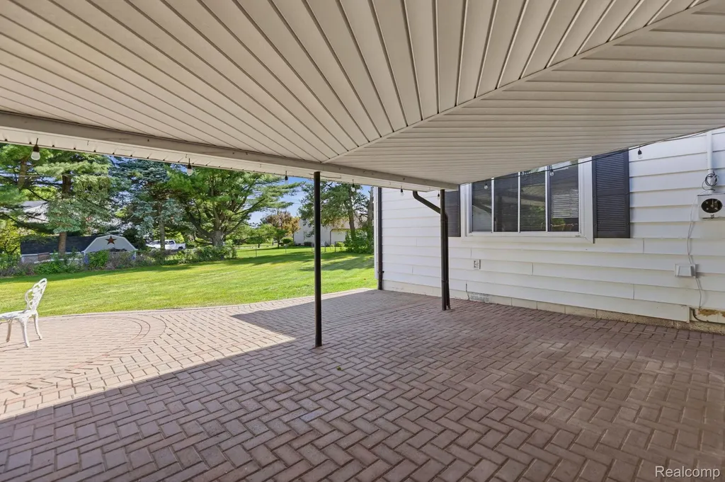 8710 32 Mile Road Washington Township MI 48095