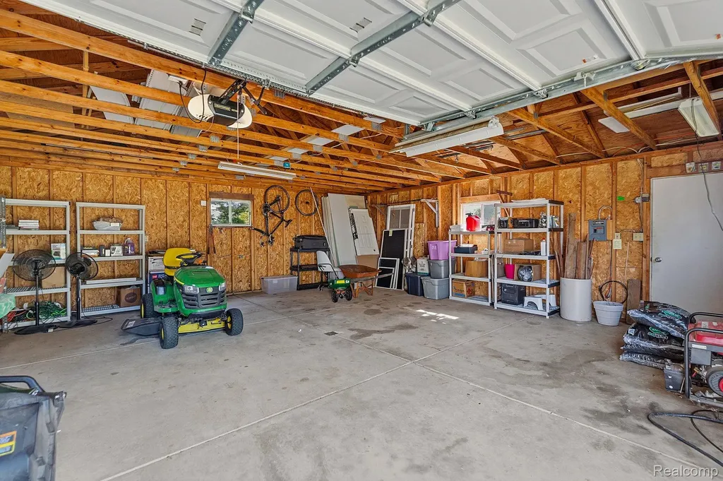 8710 32 Mile Road Washington Township MI 48095
