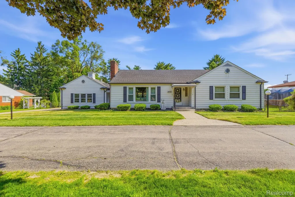 8710 32 Mile Road Washington Township MI 48095