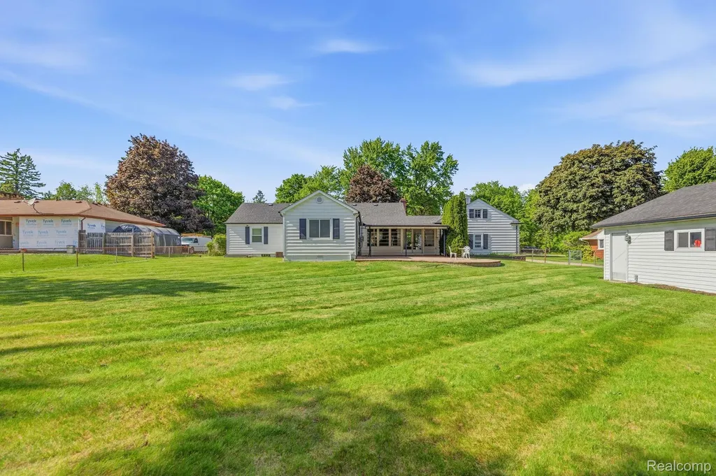 8710 32 Mile Road Washington Township MI 48095