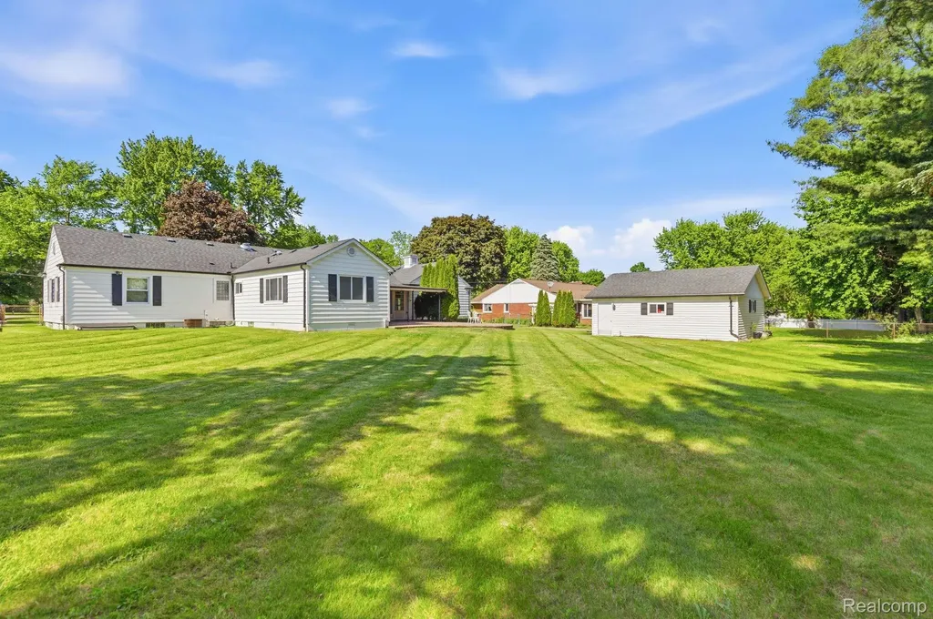 8710 32 Mile Road Washington Township MI 48095