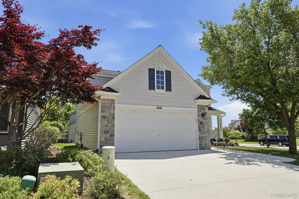1661 Scio Ridge Road Scio Township MI 48103