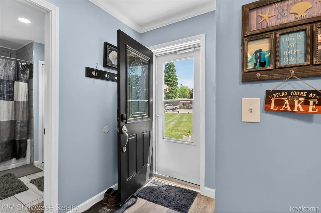 3415 Highland Boulevard Highland Charter Township MI 48356