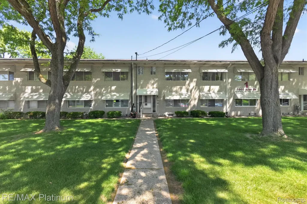 5980 Alan Drive Brighton Township MI 48116