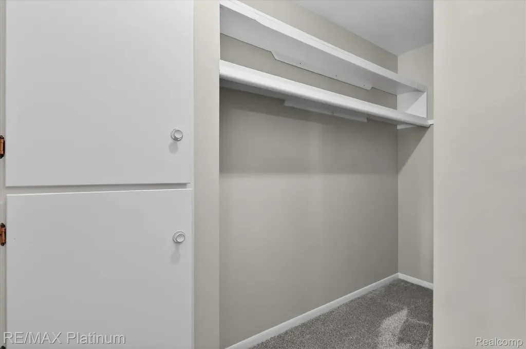 5980 Alan Drive Brighton Township MI 48116