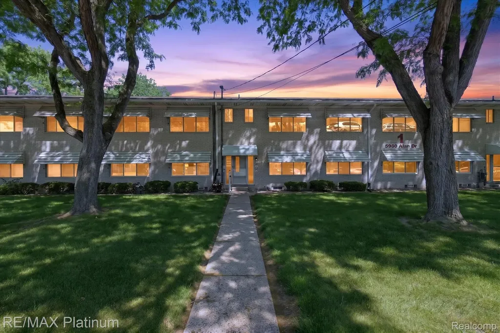 5980 Alan Drive Brighton Township MI 48116