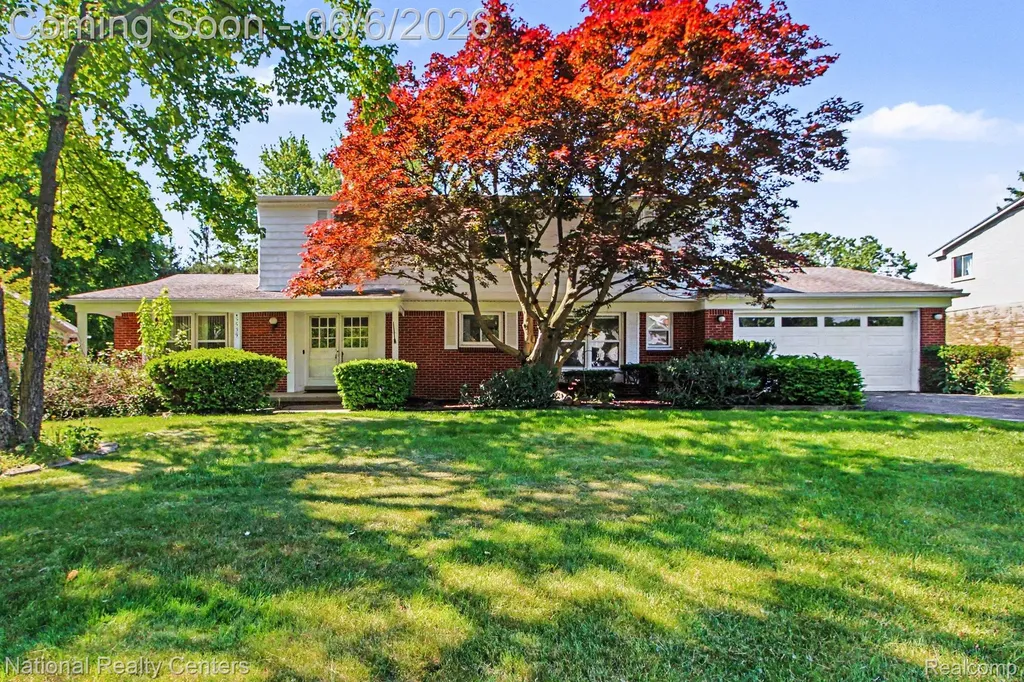 5535 Pembury Lane West Bloomfield Charter Township MI 48322