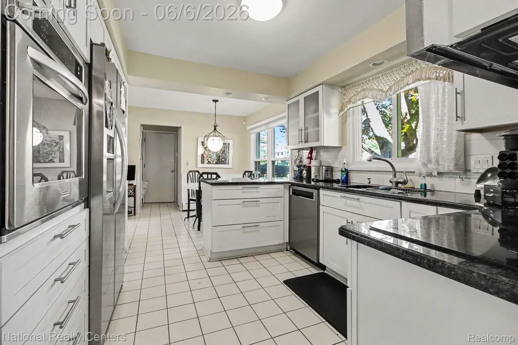 5535 Pembury Lane West Bloomfield Charter Township MI 48322
