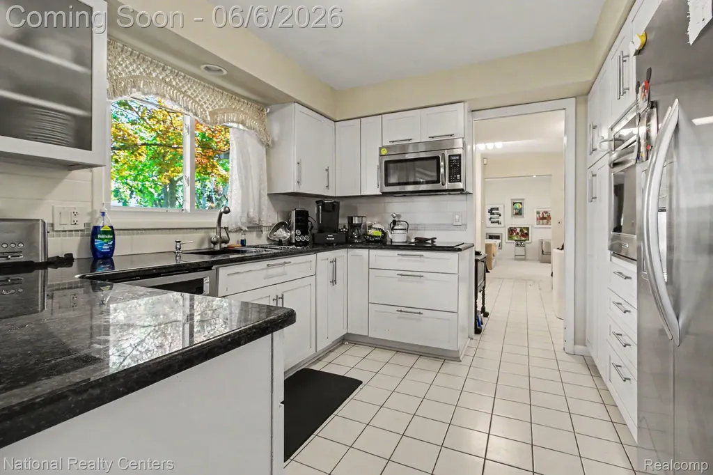 5535 Pembury Lane West Bloomfield Charter Township MI 48322