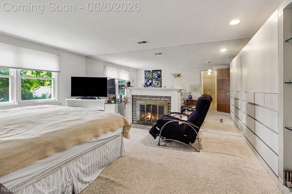 5535 Pembury Lane West Bloomfield Charter Township MI 48322
