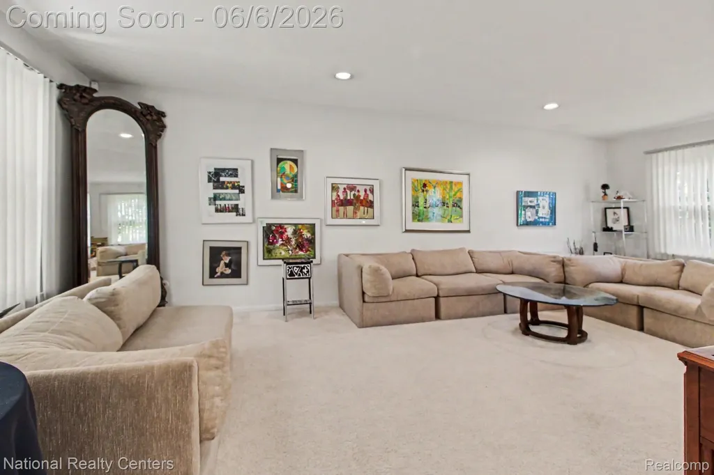 5535 Pembury Lane West Bloomfield Charter Township MI 48322