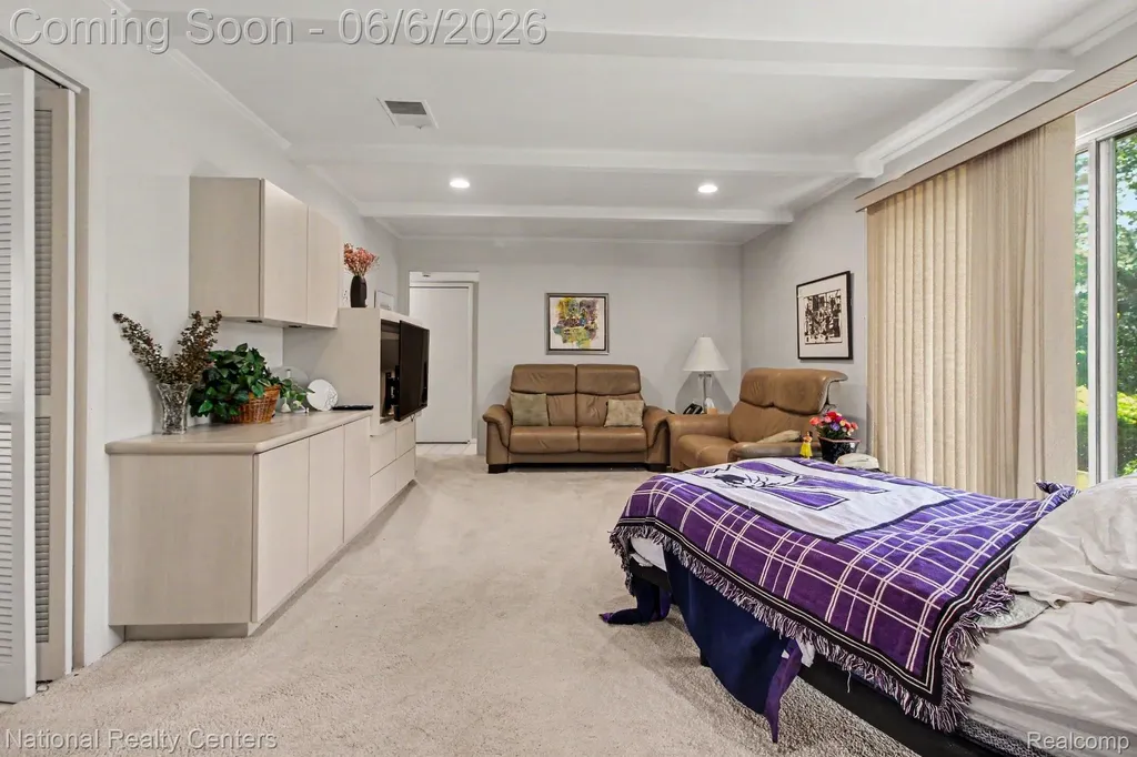 5535 Pembury Lane West Bloomfield Charter Township MI 48322
