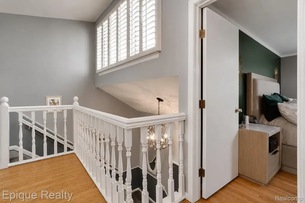 20485 Villa Grande Circle Clinton Charter Township MI 48038