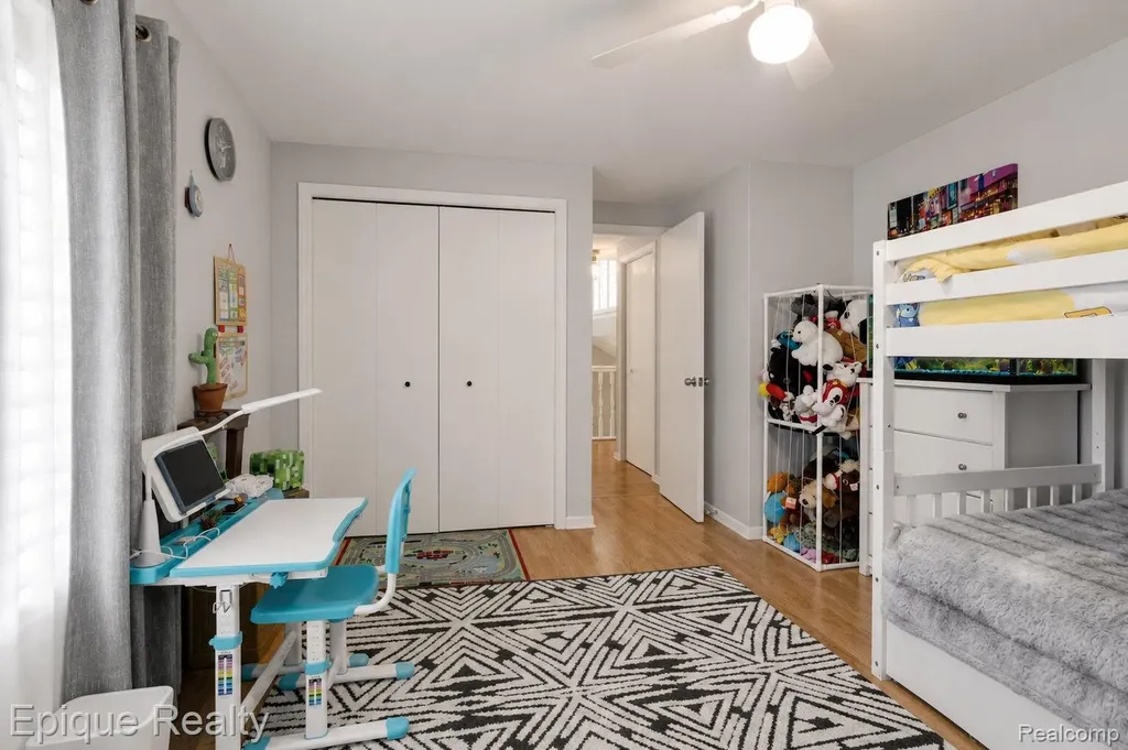 20485 Villa Grande Circle Clinton Charter Township MI 48038