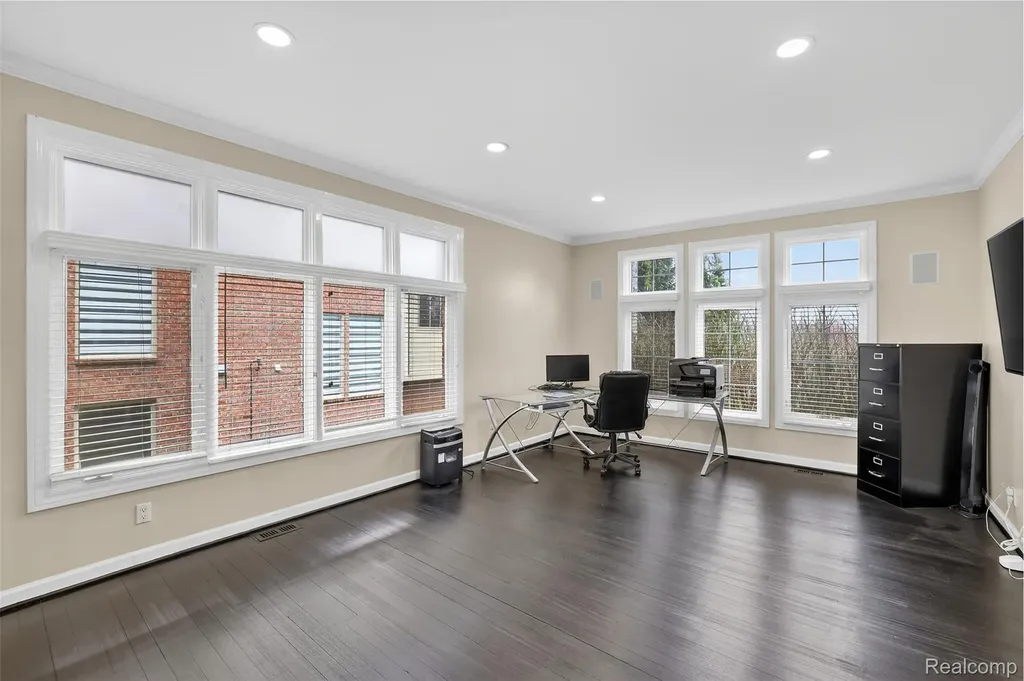 6620 Minnow Pond Drive West Bloomfield Charter Township MI 48322