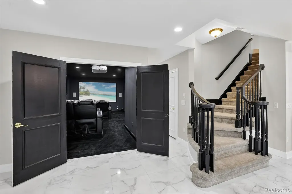 6620 Minnow Pond Drive West Bloomfield Charter Township MI 48322