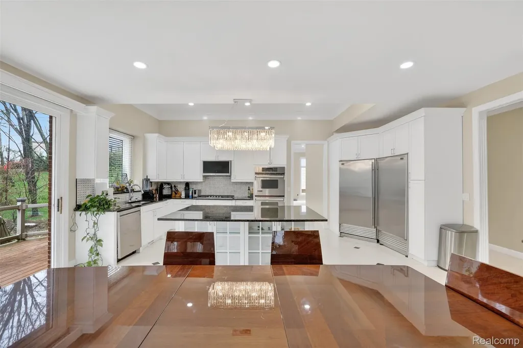 6620 Minnow Pond Drive West Bloomfield Charter Township MI 48322