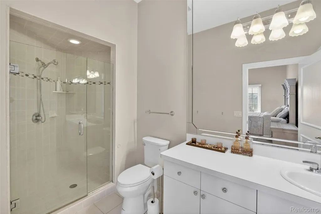 6620 Minnow Pond Drive West Bloomfield Charter Township MI 48322