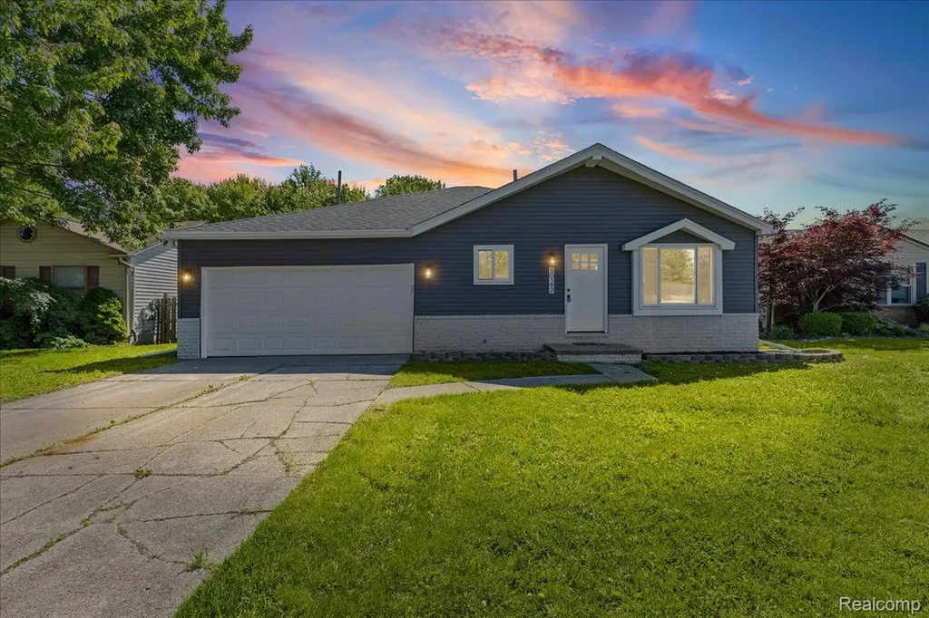 50192 Salisbury Chesterfield Township MI 48047