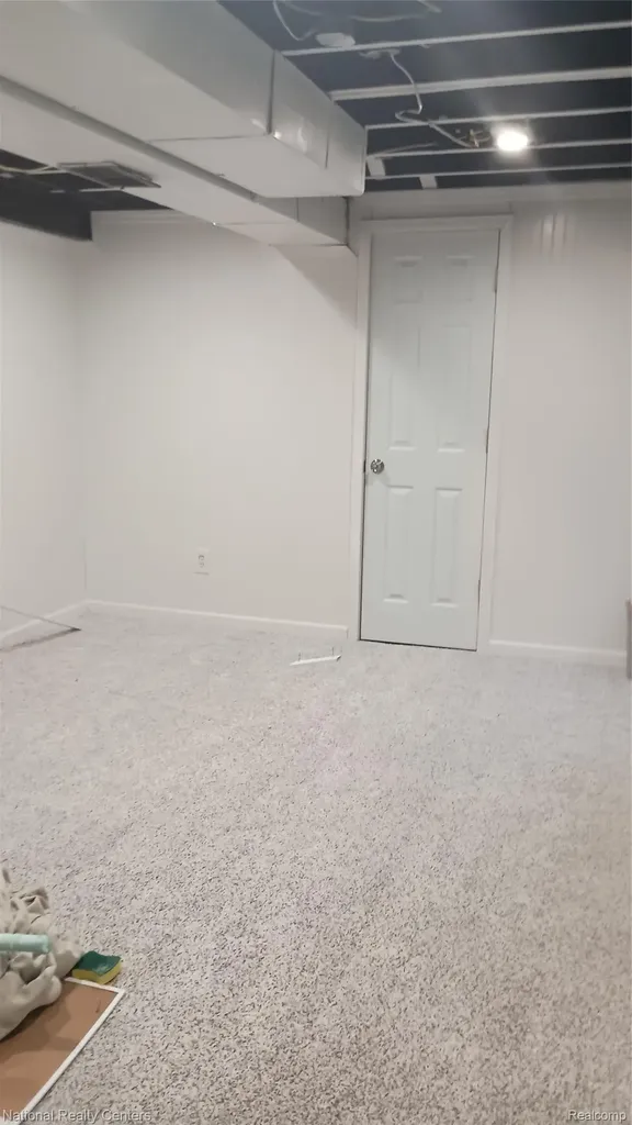 5635 Clippert Street Dearborn Heights City MI 48125