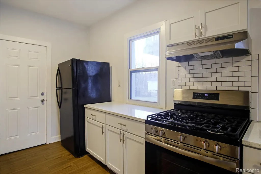 6123 Commonwealth Street Detroit City MI 48208