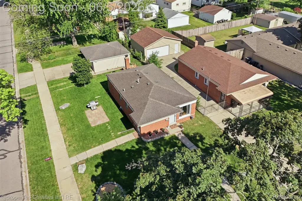 8982 Beatrice Street Livonia City MI 48150