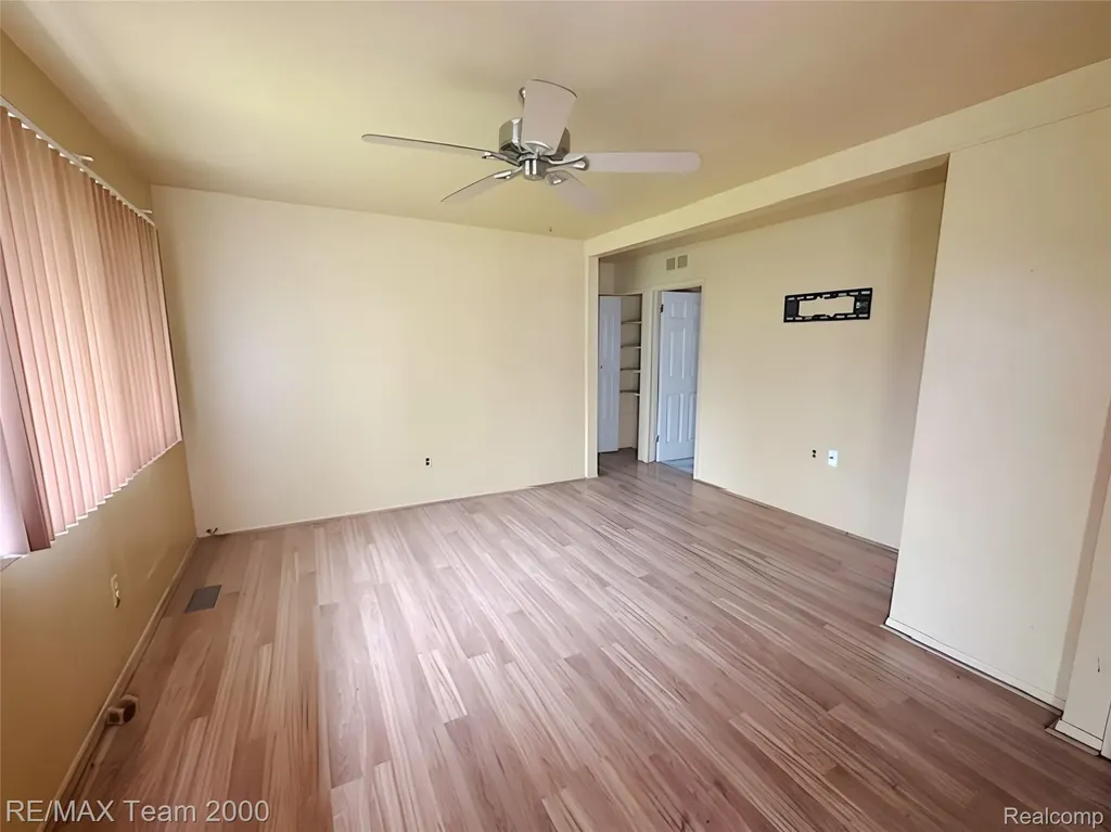 42054 Lincoln Street Van Buren Charter Township MI 48111