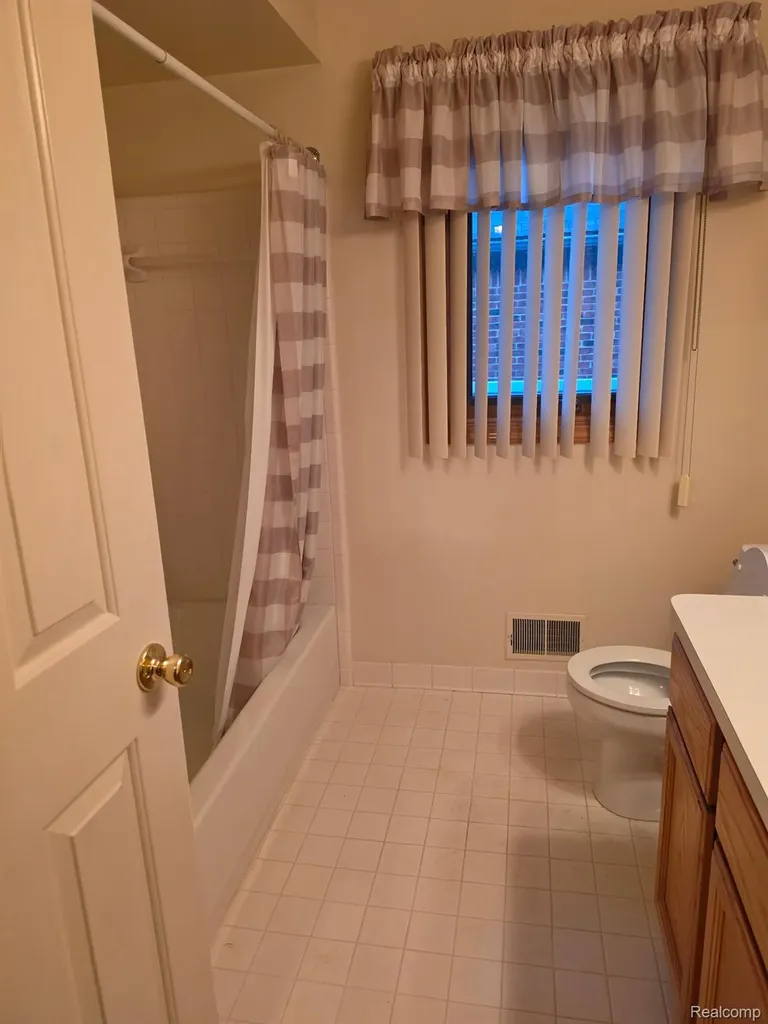 30726 Thistle Avenue Chesterfield Township MI 48051