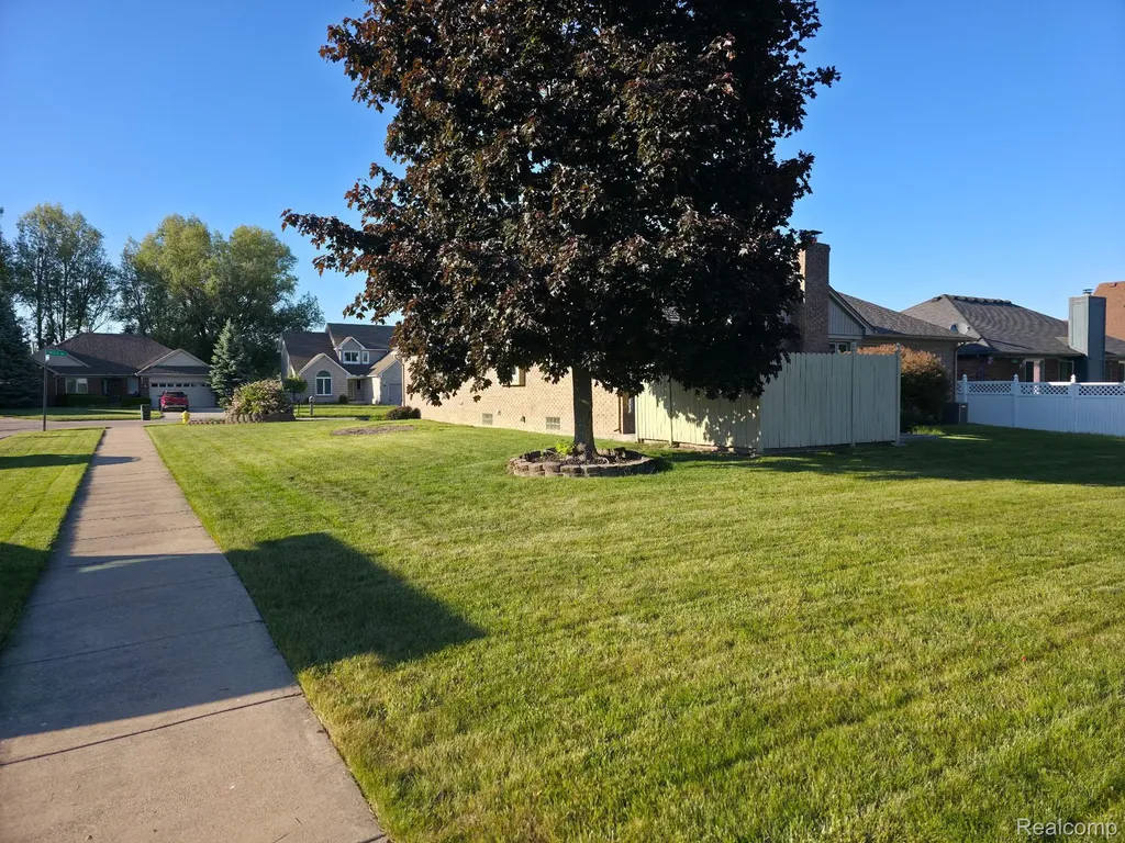 30726 Thistle Avenue Chesterfield Township MI 48051