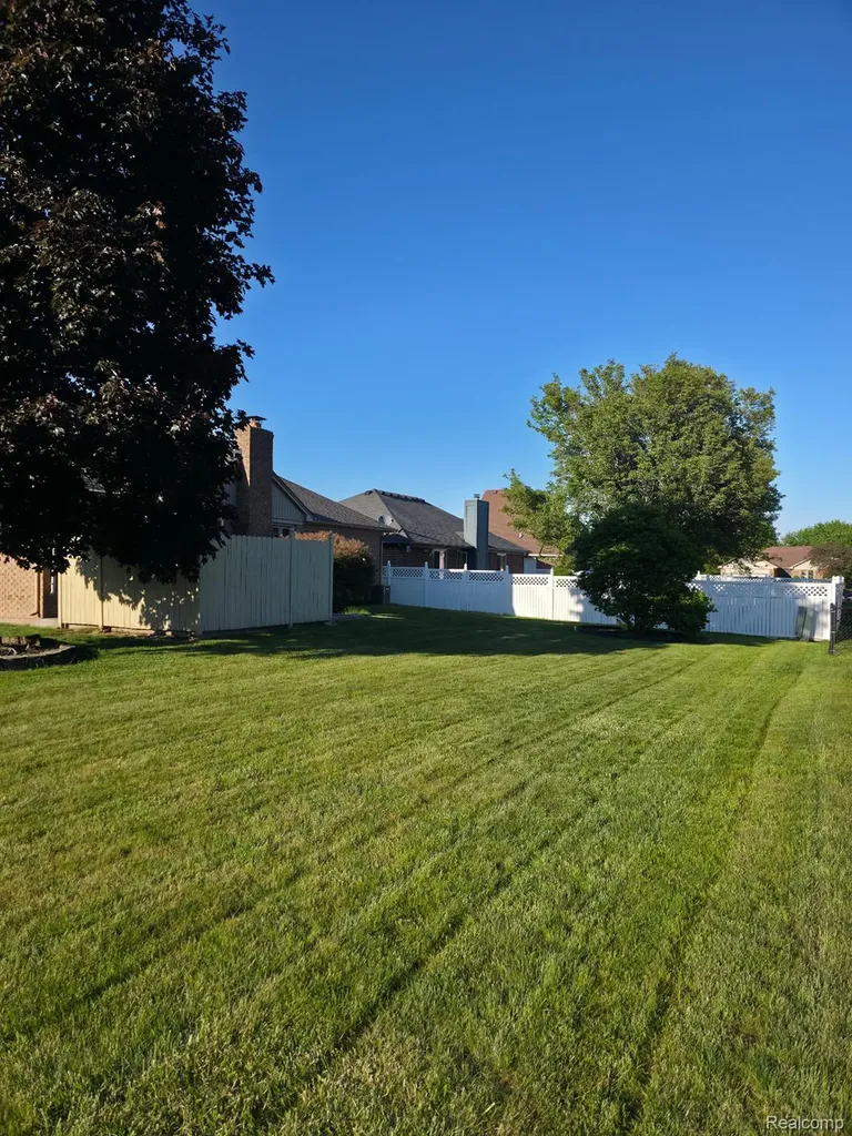 30726 Thistle Avenue Chesterfield Township MI 48051