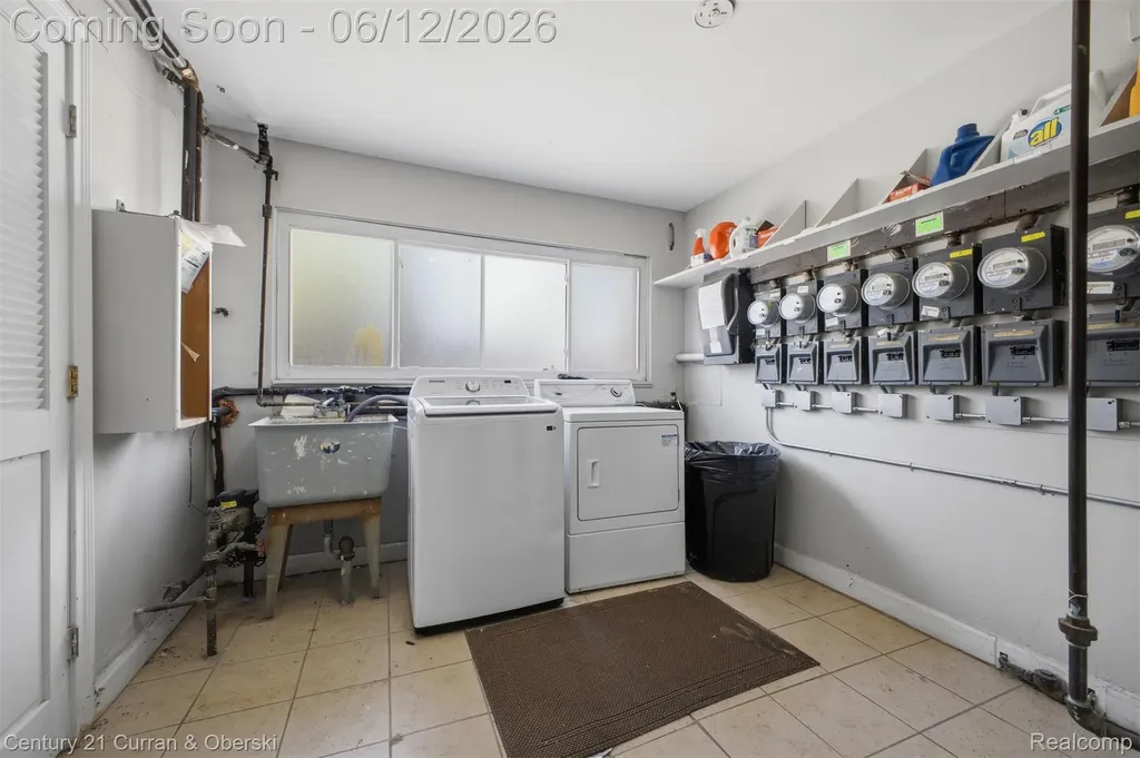 4715 Coolidge Highway Royal Oak City MI 48073