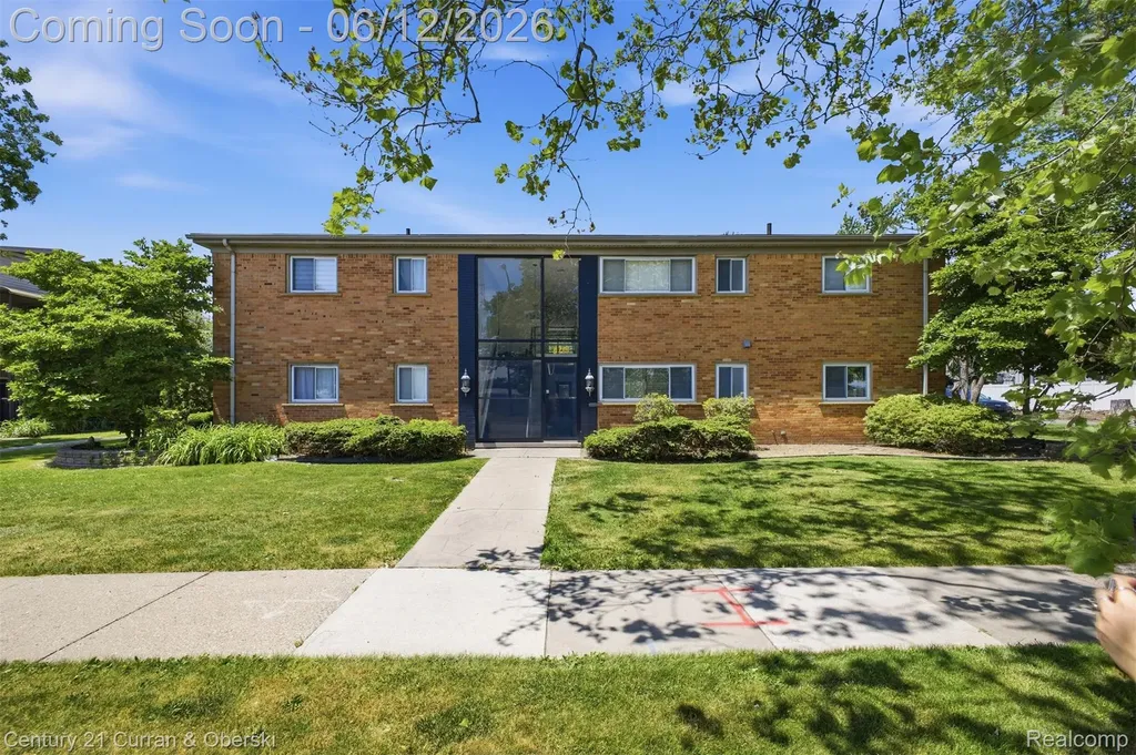 4715 Coolidge Highway Royal Oak City MI 48073