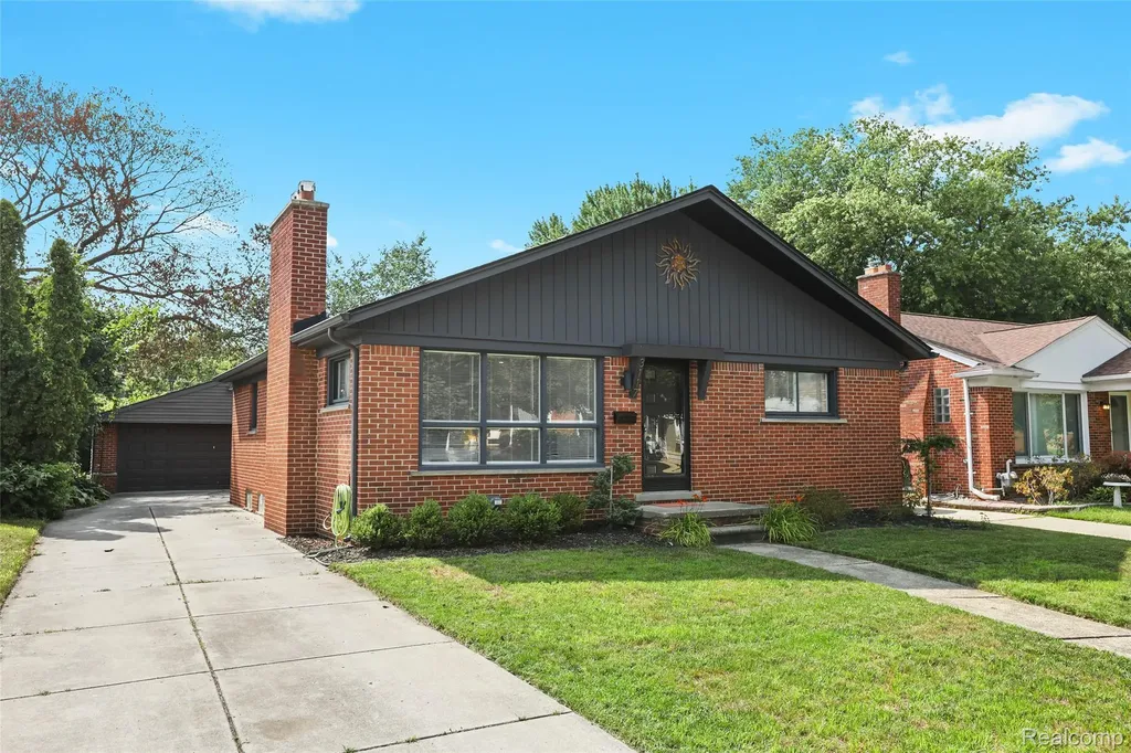 3117 Glenview Avenue Royal Oak City MI 48073