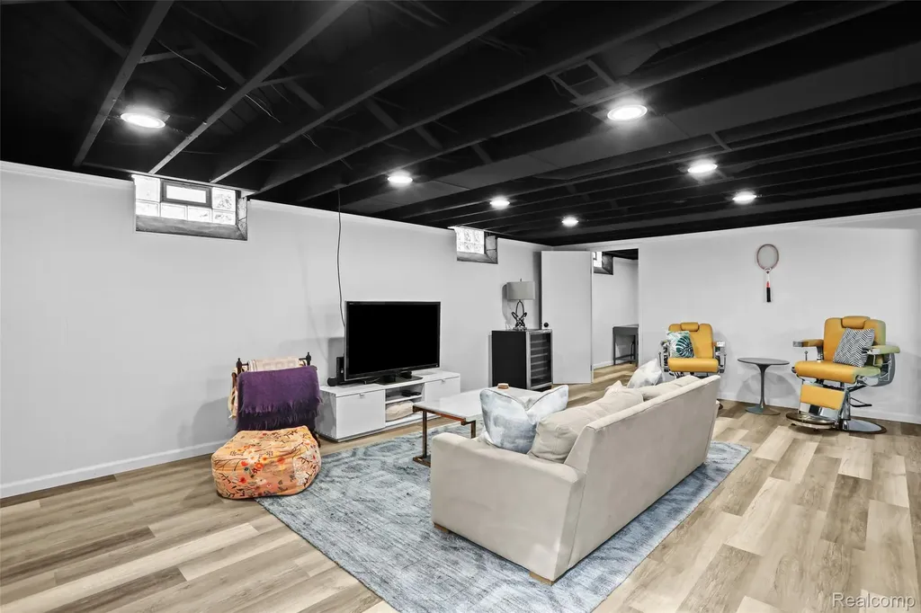 3117 Glenview Avenue Royal Oak City MI 48073