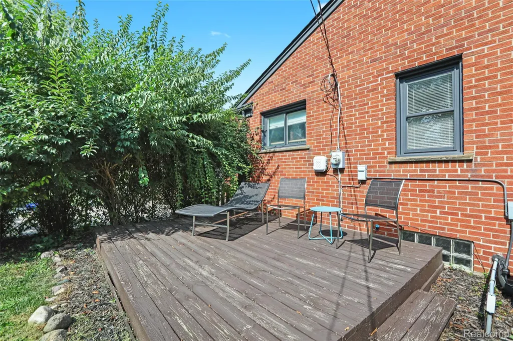 3117 Glenview Avenue Royal Oak City MI 48073