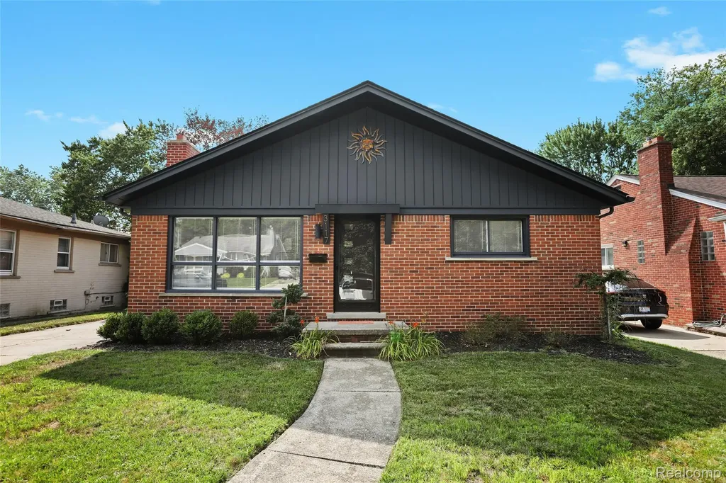 3117 Glenview Avenue Royal Oak City MI 48073