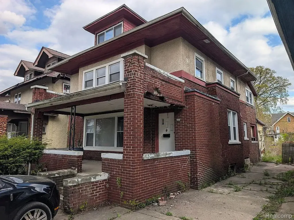 108 Massachusetts Street Highland Park City MI 48203