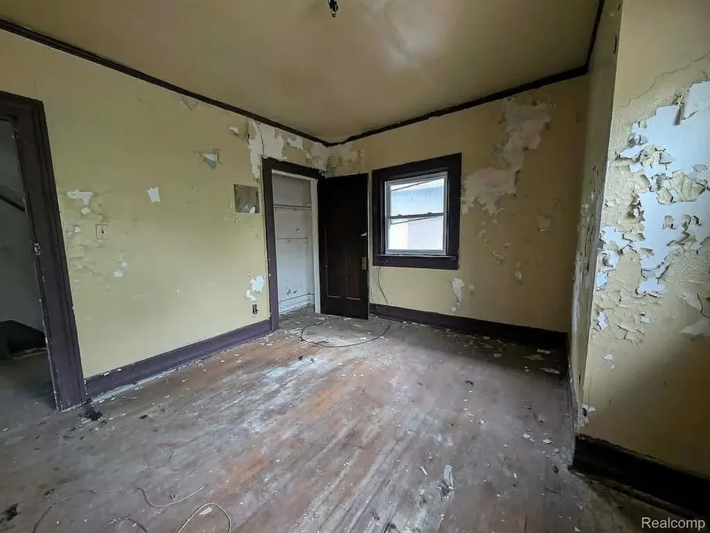 108 Massachusetts Street Highland Park City MI 48203