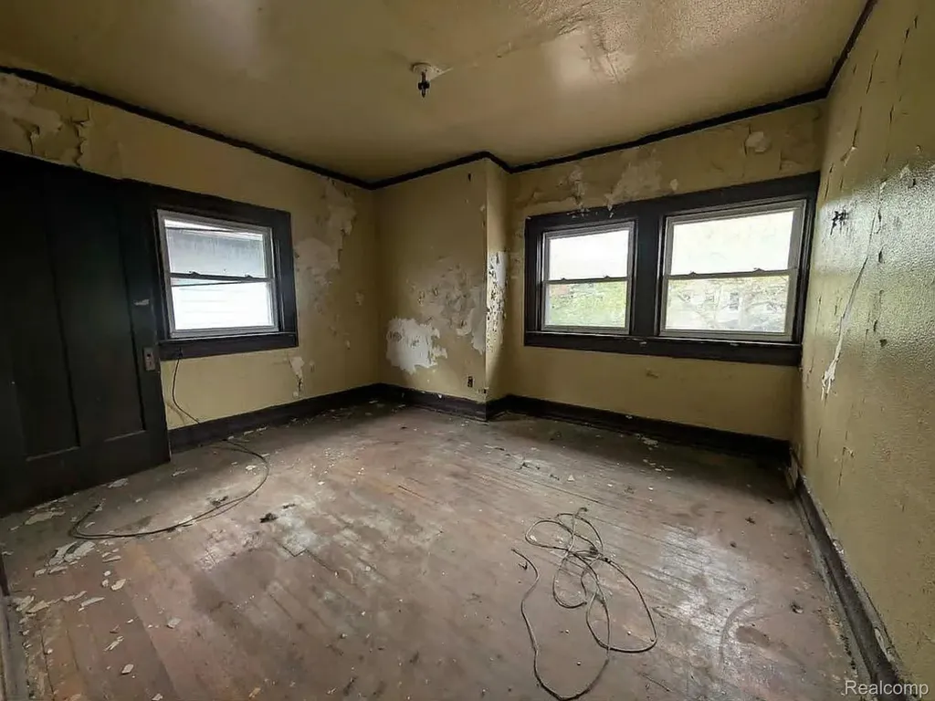 108 Massachusetts Street Highland Park City MI 48203